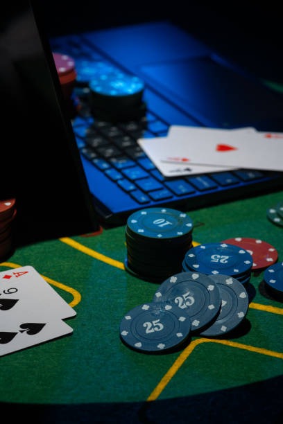 Live blackjack dealer table on sonolus platform
